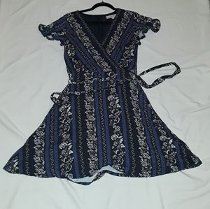 Cute navy blue, soft floral dress